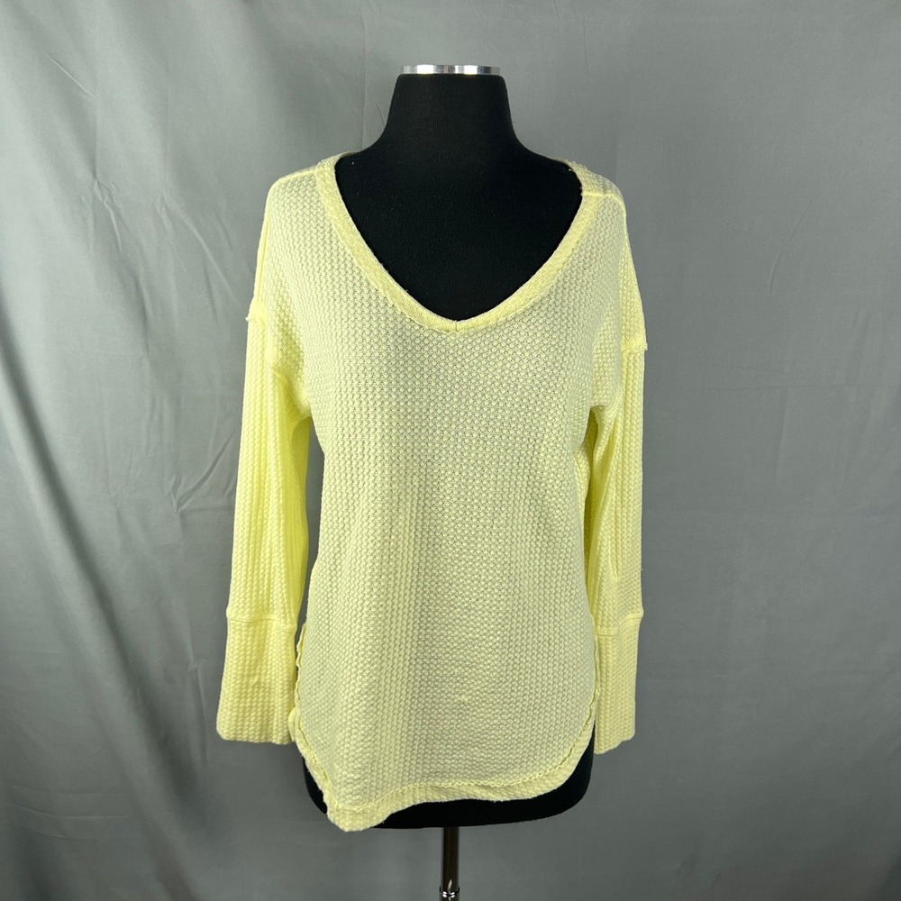 Vintage America Thermal Top Women Medium Yellow Stretch Waffle Knit High Low Hem